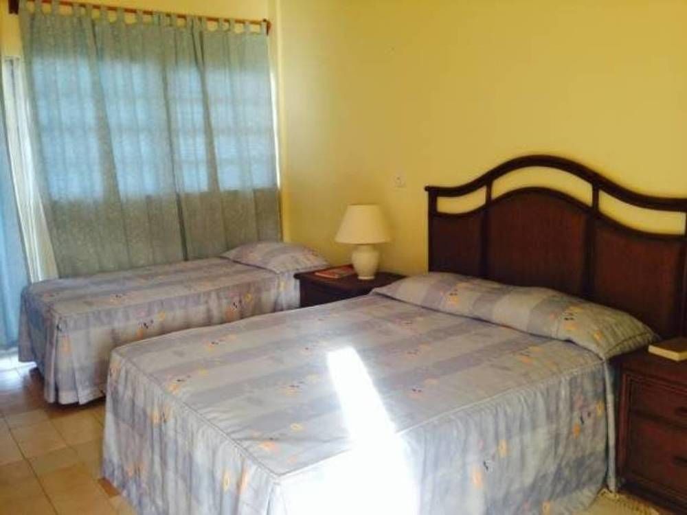 Kings Landing Hotel Clifton Екстер'єр фото