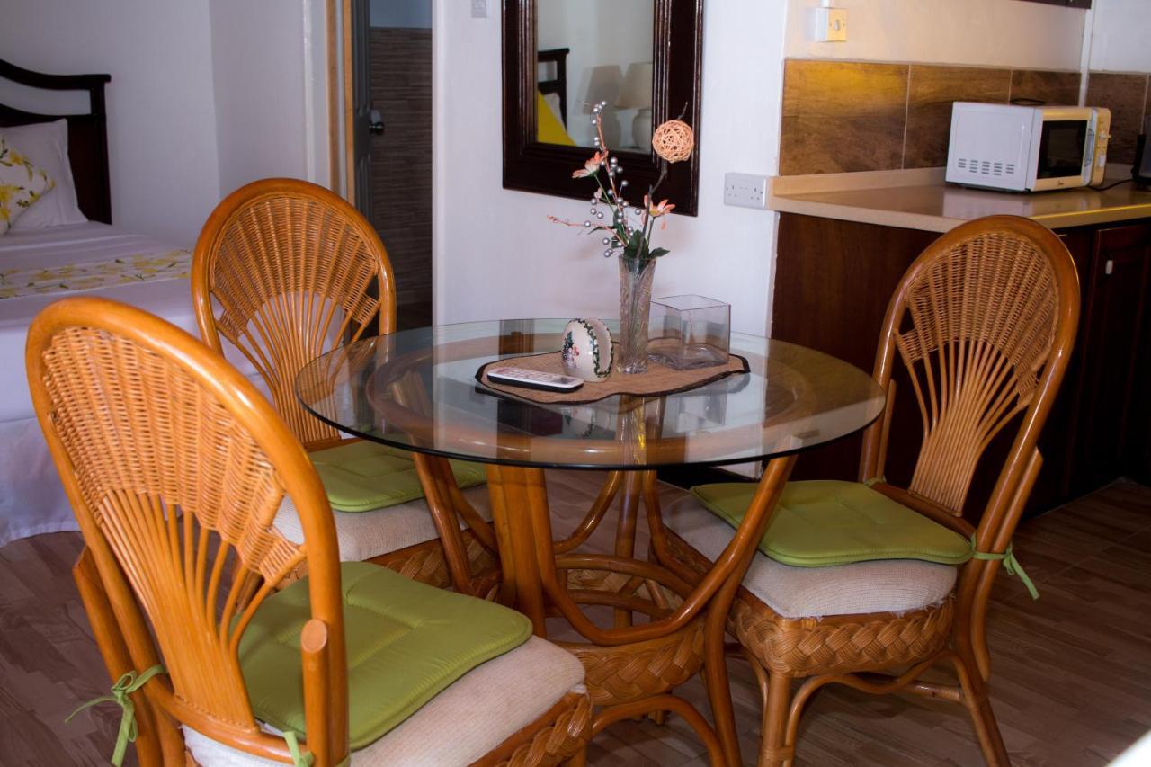 Kings Landing Hotel Clifton Екстер'єр фото