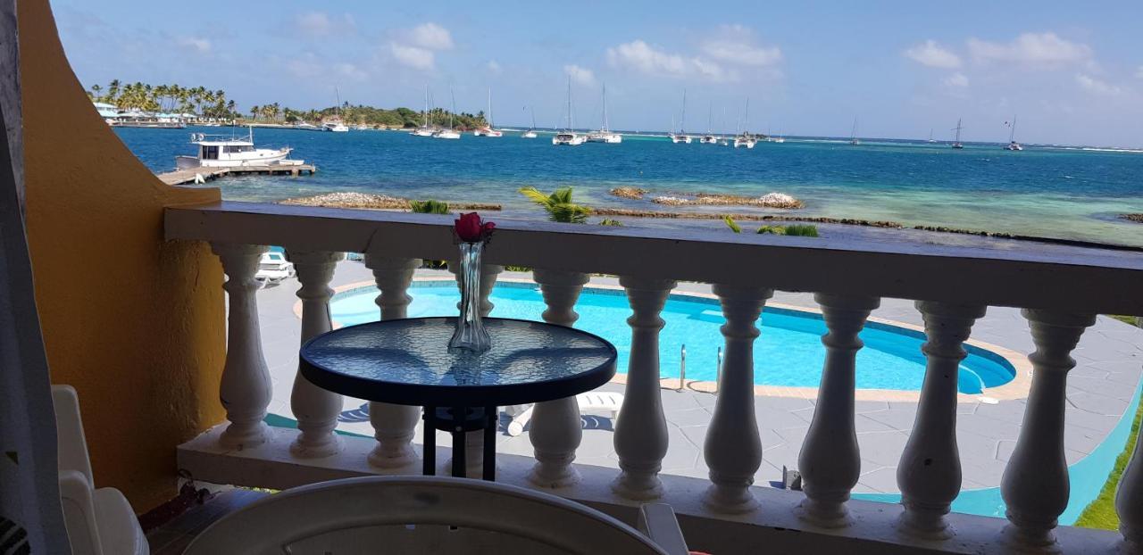 Kings Landing Hotel Clifton Екстер'єр фото