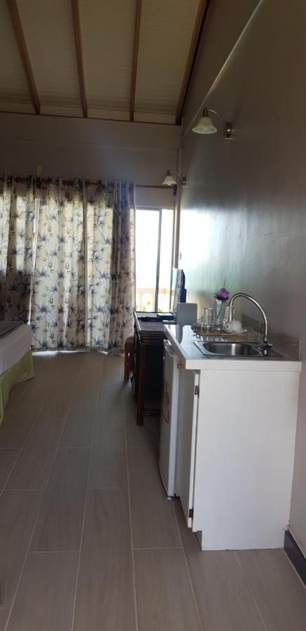 Kings Landing Hotel Clifton Екстер'єр фото