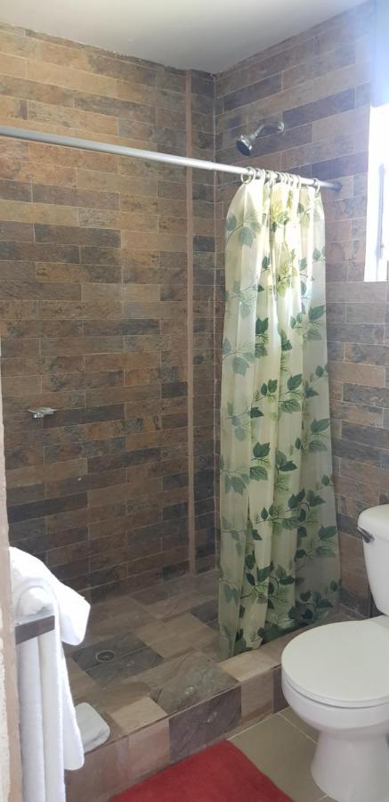 Kings Landing Hotel Clifton Екстер'єр фото